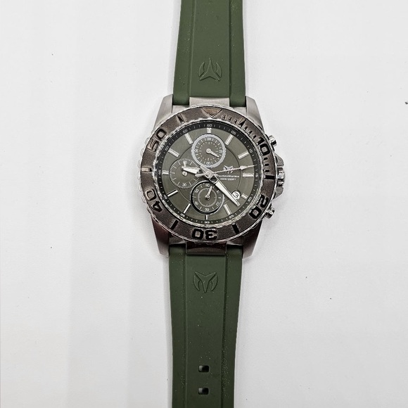 Invicta Technomarine Green and Silver Watch - Picture 2 of 3